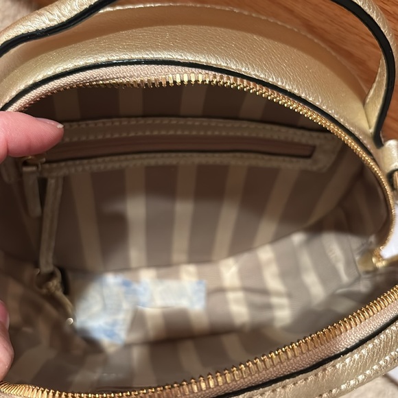 NWT BRAHMIN ROUND HANDBAG PURSE GOLD SMALL RARE CIRCLE CROSSBODY - Picture 8 of 14